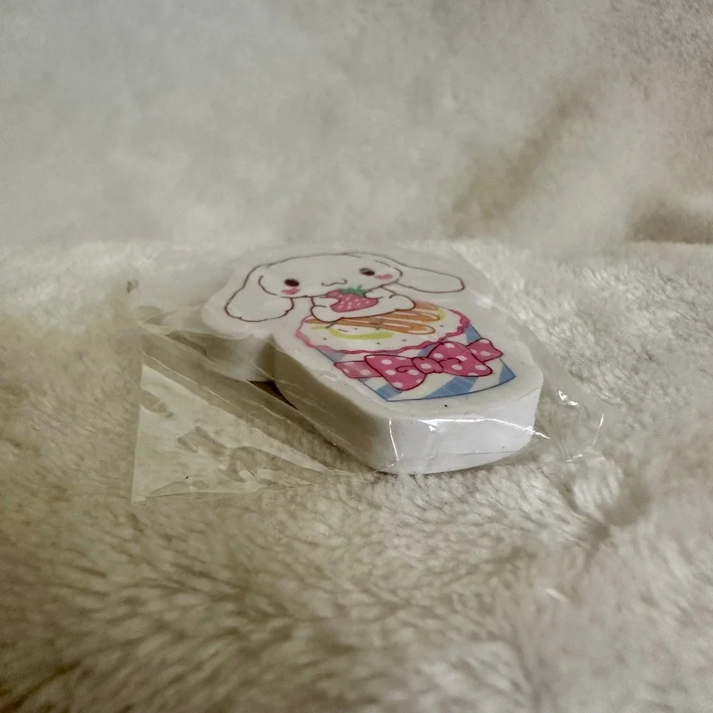 Cinnamoroll Cupcake Eraser Sealed Kawaii Sanrio Stationery Collectible